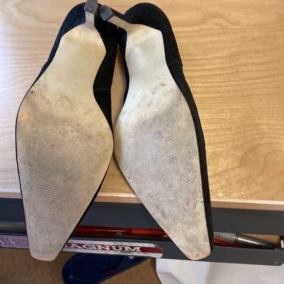 Karen Scott Black Suede Pumps - Picture 5 of 8